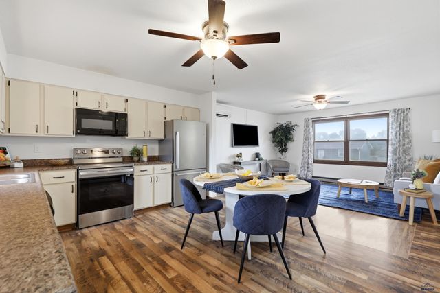 4015 OILER LN, Rapid City, SD 57701
