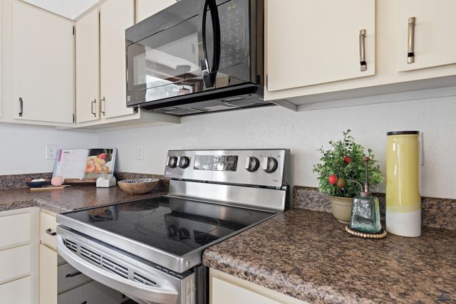 4015 OILER LN, Rapid City, SD 57701