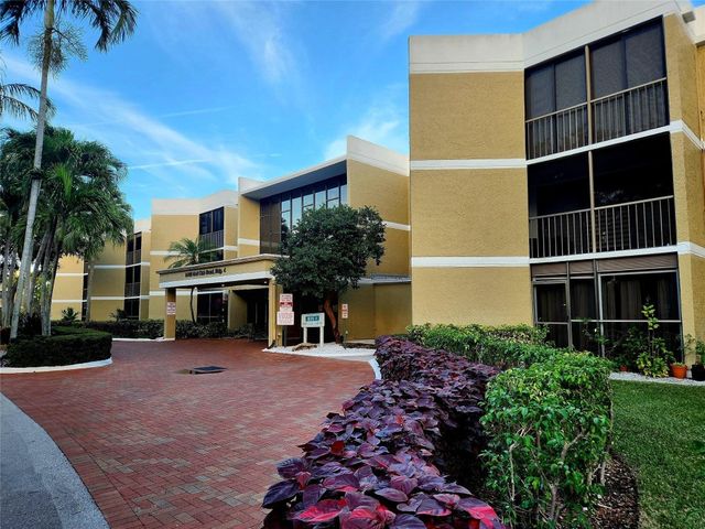 16100 Golf Club Road 301, Weston, FL 33326
