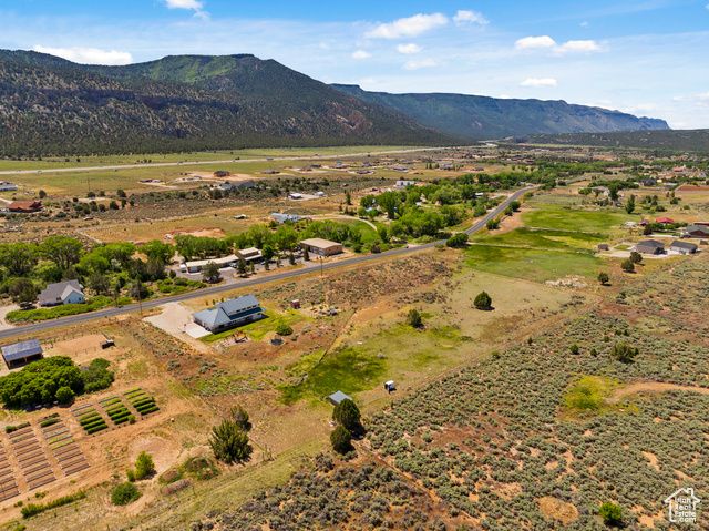 1716 S OLD HIGHWAY 91, New Harmony, UT 84757