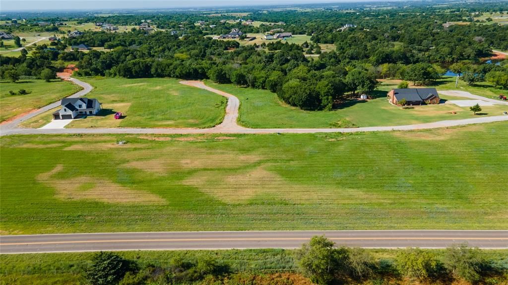 Image 3 of property listing at 21637 Trophy Ridge Drive, Purcell, OK 73080