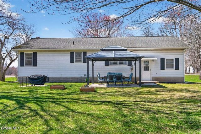 720 Mac Elroy Road, Clifton Park, NY 12019