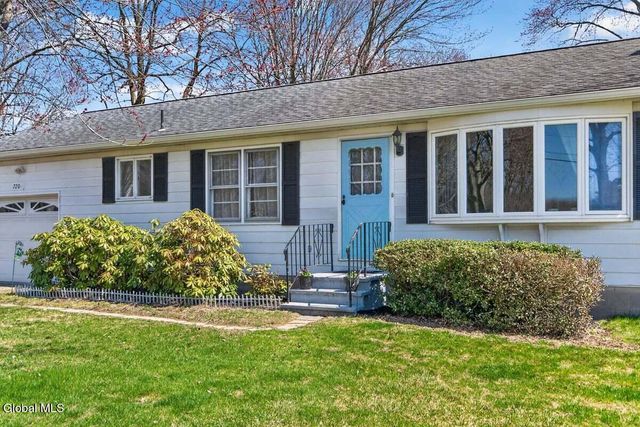 720 Mac Elroy Road, Clifton Park, NY 12019