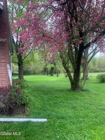 720 Mac Elroy Road, Clifton Park, NY 12019