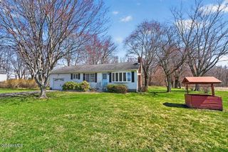 720 Mac Elroy Road, Clifton Park, NY 12019