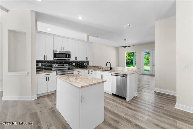 1790 N LAKESHORE Drive, Fleming Island, FL 32003