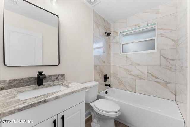 1790 N LAKESHORE Drive, Fleming Island, FL 32003