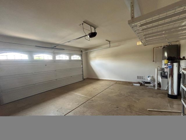 5537 W Desert Hollow Drive, Phoenix, AZ 85083