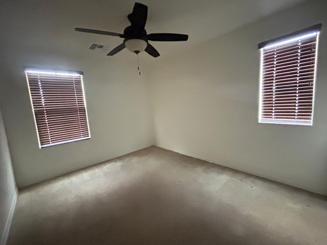 5537 W Desert Hollow Drive, Phoenix, AZ 85083