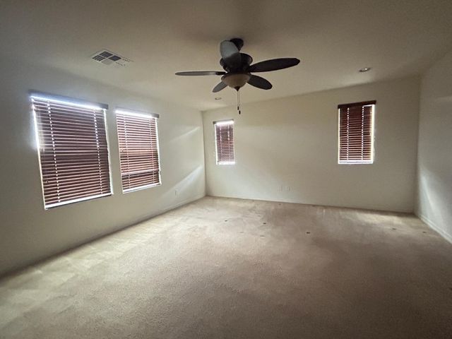 5537 W Desert Hollow Drive, Phoenix, AZ 85083