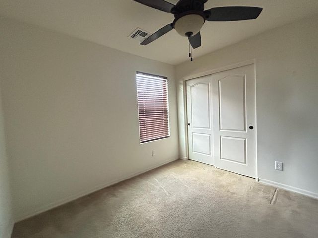 5537 W Desert Hollow Drive, Phoenix, AZ 85083