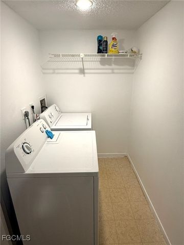 1406 Park Shore CIR 3, Fort Myers, FL 33901