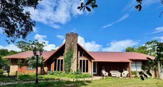 5114 Bay Street, Pascagoula, MS 39567