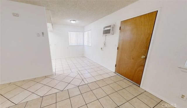 38539 35th Street East, Palmdale, CA 93550