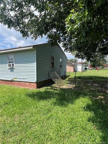 516 N Jones Street, Pembroke, NC 28372