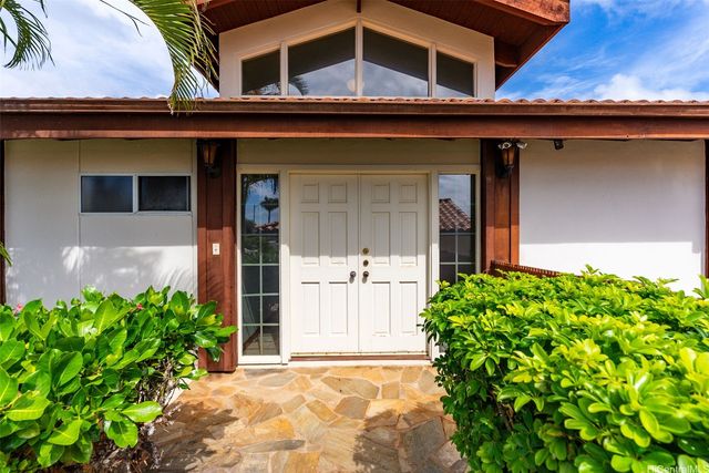 167 Maono Place, Honolulu, HI 96821