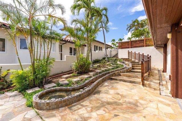 167 Maono Place, Honolulu, HI 96821