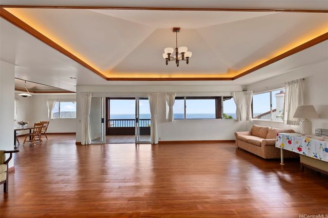 167 Maono Place, Honolulu, HI 96821