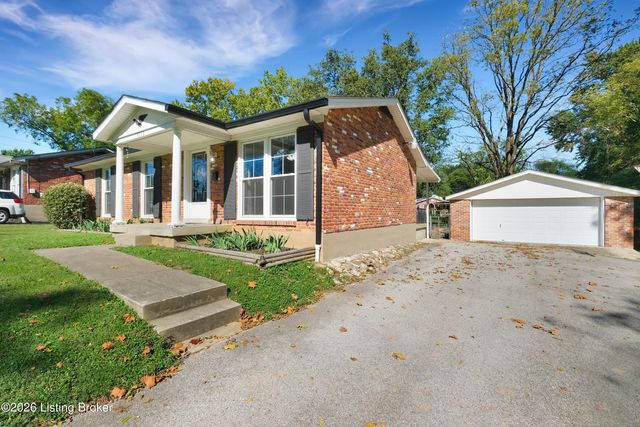 3213 Cabinwood Dr, Louisville, KY 40220