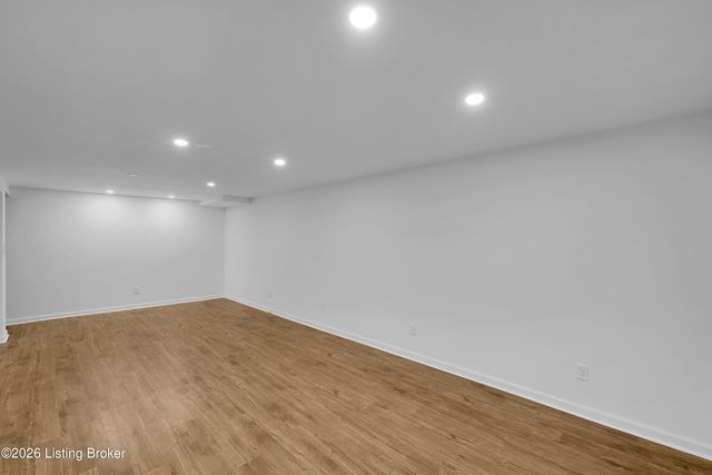 3213 Cabinwood Dr, Louisville, KY 40220