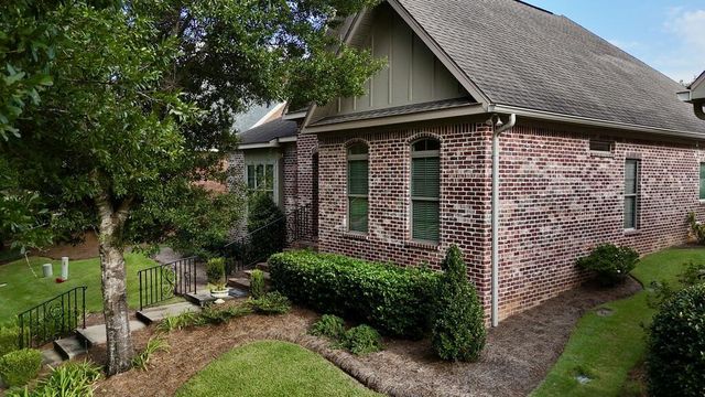 207 Kelso Ln, Dothan, AL 36305