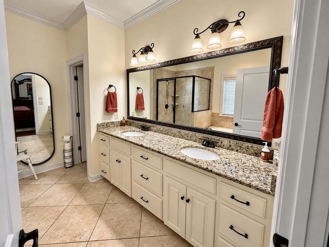 207 Kelso Ln, Dothan, AL 36305