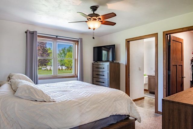3102 HEISE ROAD, Omro, WI 54963