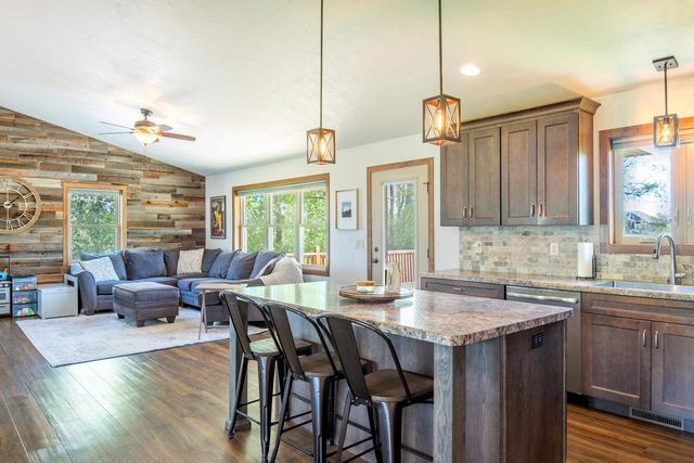 3102 HEISE ROAD, Omro, WI 54963
