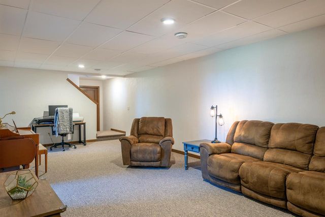3102 HEISE ROAD, Omro, WI 54963