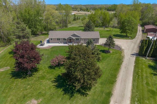 3102 HEISE ROAD, Omro, WI 54963