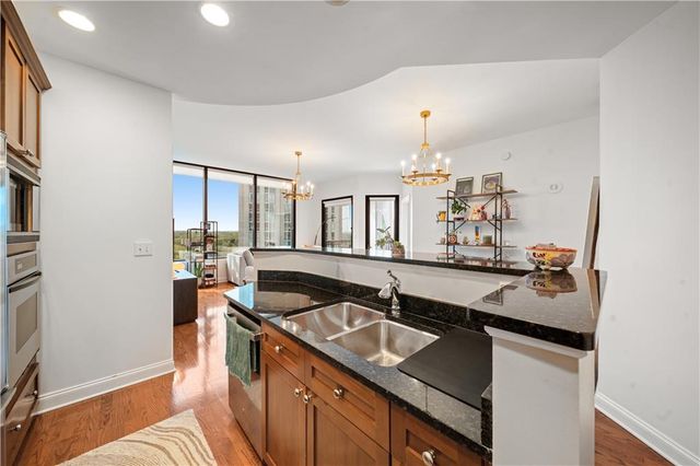 2828 Peachtree Road NW 1204, Atlanta, GA 30305