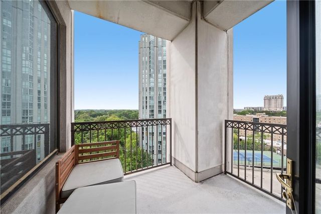 2828 Peachtree Road NW 1204, Atlanta, GA 30305