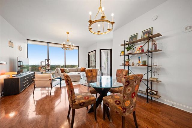 2828 Peachtree Road NW 1204, Atlanta, GA 30305