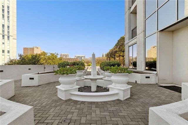 2828 Peachtree Road NW 1204, Atlanta, GA 30305