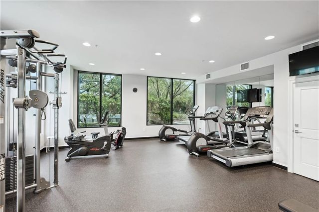 2828 Peachtree Road NW 1204, Atlanta, GA 30305