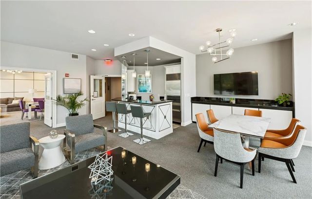 2828 Peachtree Road NW 1204, Atlanta, GA 30305