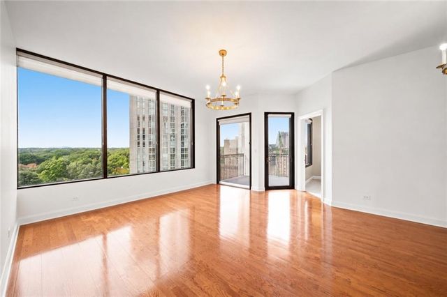 2828 Peachtree Road NW 1204, Atlanta, GA 30305