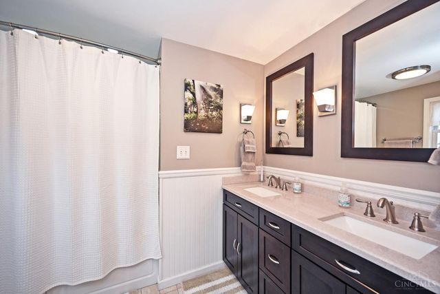 3414 Oak Lane, Cincinnati, OH 45209