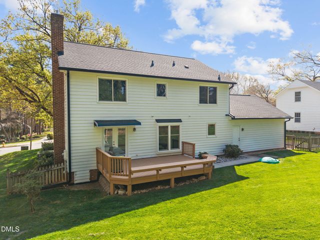 6021 Bramblewood Drive, Raleigh, NC 27612