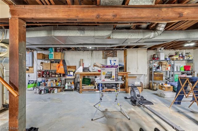 9206 Woodworth Road, North Lima, OH 44452