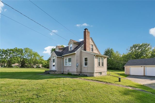 9206 Woodworth Road, North Lima, OH 44452