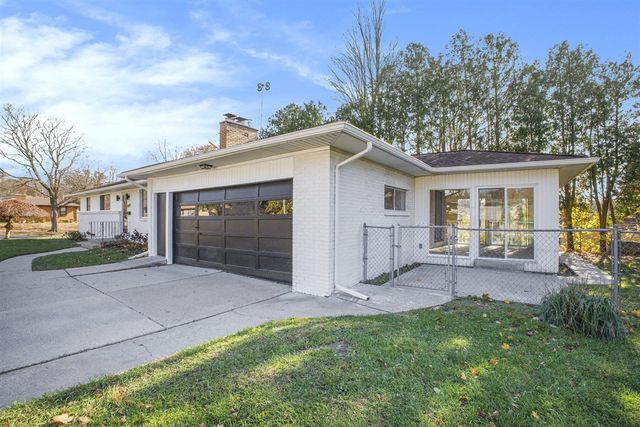 1524 Sweet Street, Grand Rapids, MI 49505