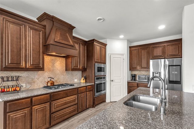 1318 Lantern Faith Drive, Wylie, TX 75098