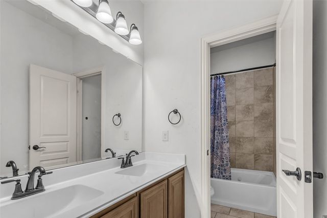 1318 Lantern Faith Drive, Wylie, TX 75098