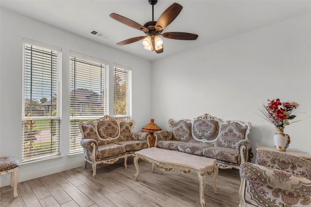 1318 Lantern Faith Drive, Wylie, TX 75098