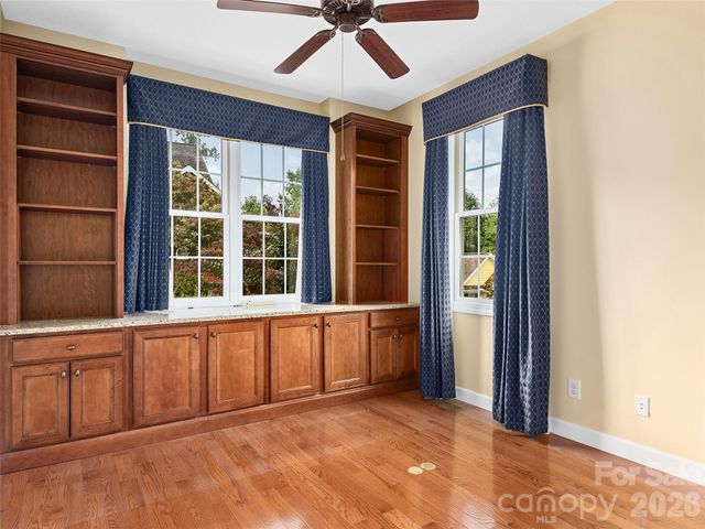 54 Deep Valley Lane, Hendersonville, NC 28791
