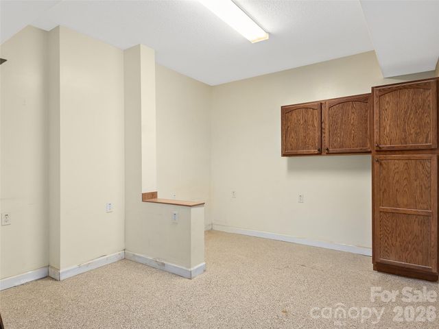 54 Deep Valley Lane, Hendersonville, NC 28791