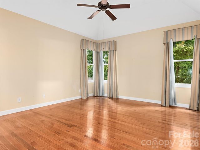 54 Deep Valley Lane, Hendersonville, NC 28791