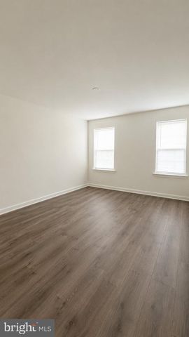 402 HONEYBERRY LN, Fredericksburg, VA 22405