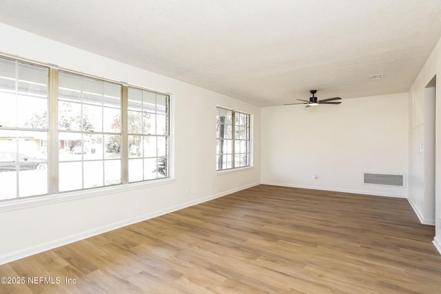 7466 DEEPWOOD Drive N, Jacksonville, FL 32244